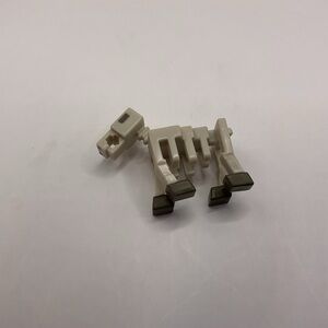 Minecraft mini figure- skeleton house